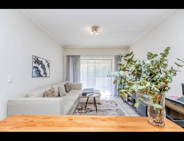 1 BEDROOM APARTMENT FOR SALE IN PAULSHOF